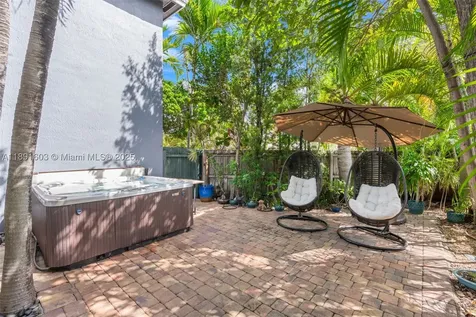 1609 NE 20th Avenue Fort Lauderdale FL 33305