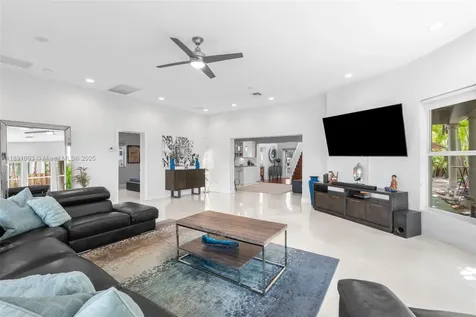 1609 NE 20th Avenue Fort Lauderdale FL 33305