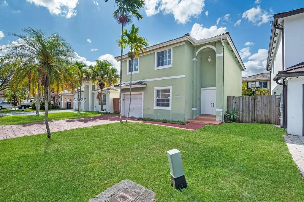 16122 SW 104th Terrace Miami FL 33196