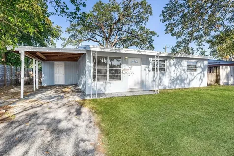 2811 N 66th Avenue Hollywood FL 33024