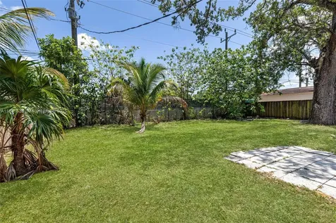 2811 N 66th Avenue Hollywood FL 33024