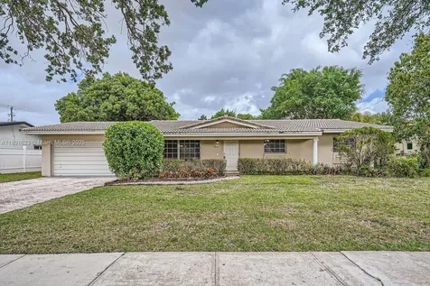 7301 NW 11th Street Plantation FL 33313