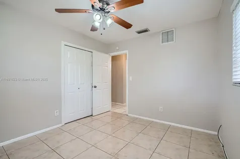 7301 NW 11th Street Plantation FL 33313
