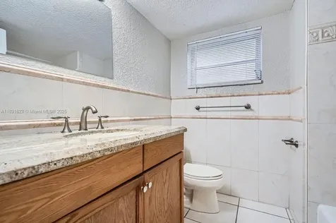 7301 NW 11th Street Plantation FL 33313
