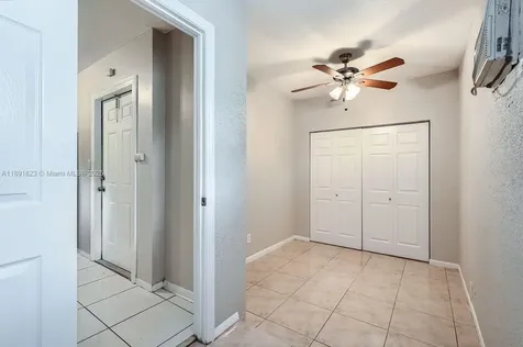 7301 NW 11th Street Plantation FL 33313