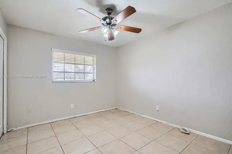 7301 NW 11th Street Plantation FL 33313