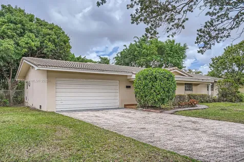 7301 NW 11th Street Plantation FL 33313