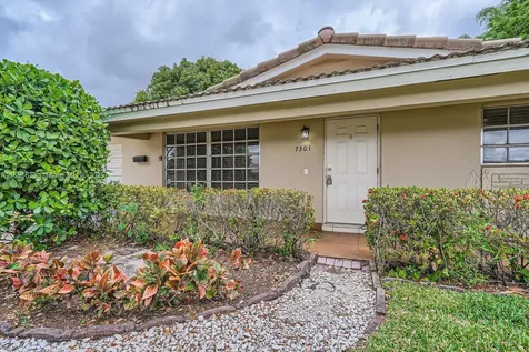 7301 NW 11th Street Plantation FL 33313