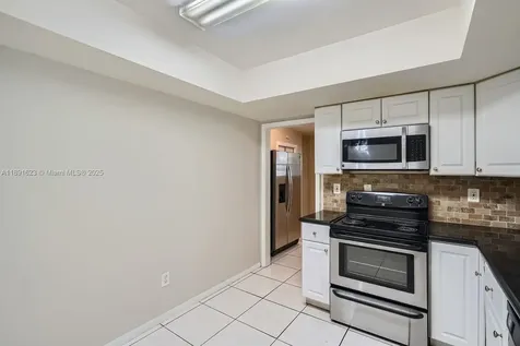 7301 NW 11th Street Plantation FL 33313