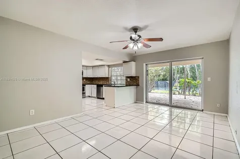 7301 NW 11th Street Plantation FL 33313