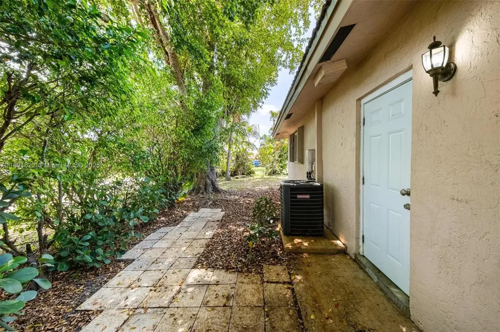 10840 NW 40th Street Coral Springs FL 33065