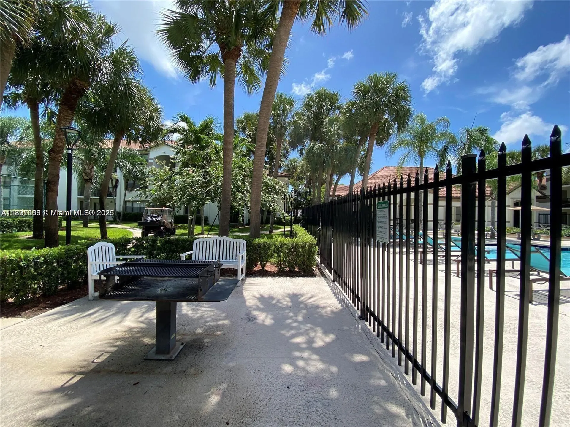610 S Park Road Hollywood FL 33021