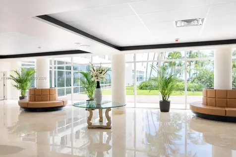 5005 Collins Avenue Miami Beach FL 33140