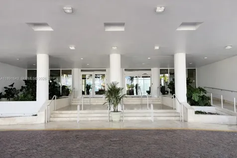 5005 Collins Avenue Miami Beach FL 33140