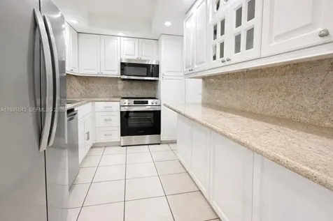 5005 Collins Avenue Miami Beach FL 33140