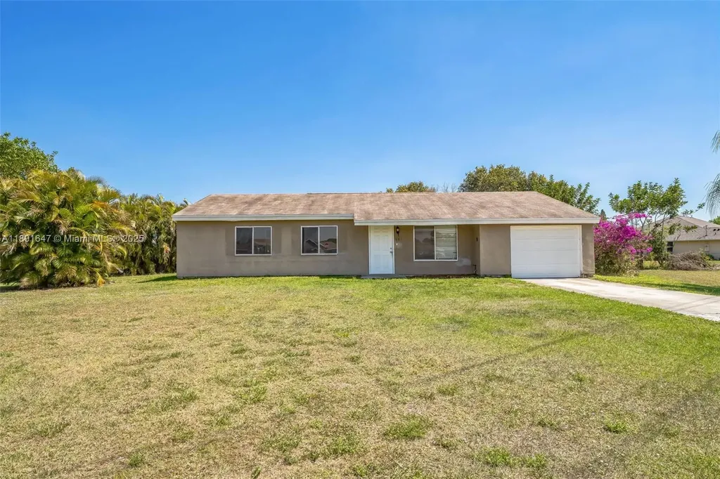301 SE Whitmore Drive Port St. Lucie FL 34984