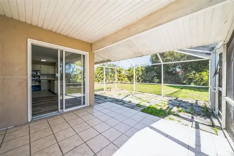 301 SE Whitmore Drive Port St. Lucie FL 34984
