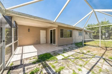 301 SE Whitmore Drive Port St. Lucie FL 34984