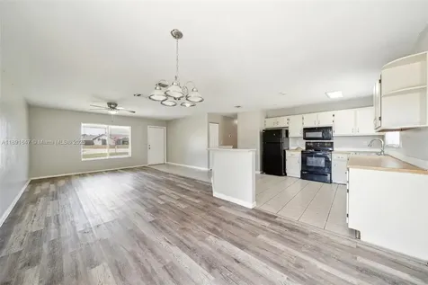 301 SE Whitmore Drive Port St. Lucie FL 34984