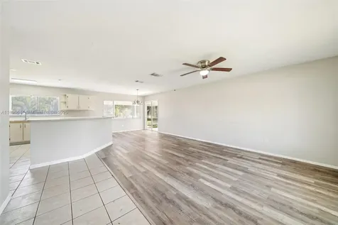301 SE Whitmore Drive Port St. Lucie FL 34984