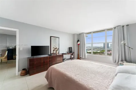 3800 S Ocean Drive Hollywood FL 33019
