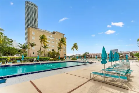 3800 S Ocean Drive Hollywood FL 33019