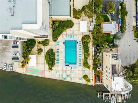 3800 S Ocean Drive Hollywood FL 33019