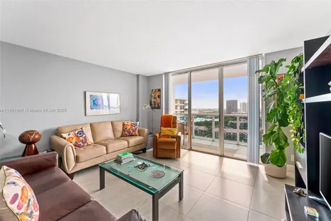 3800 S Ocean Drive Hollywood FL 33019