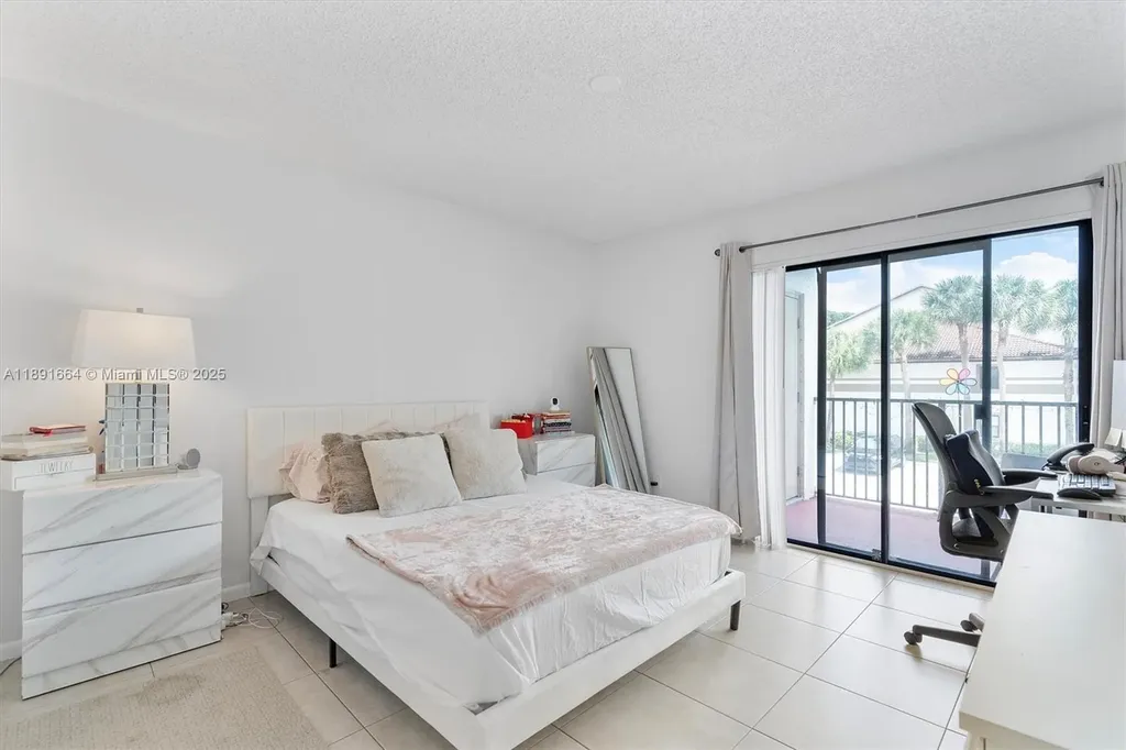 510 S Park Road Hollywood FL 33021