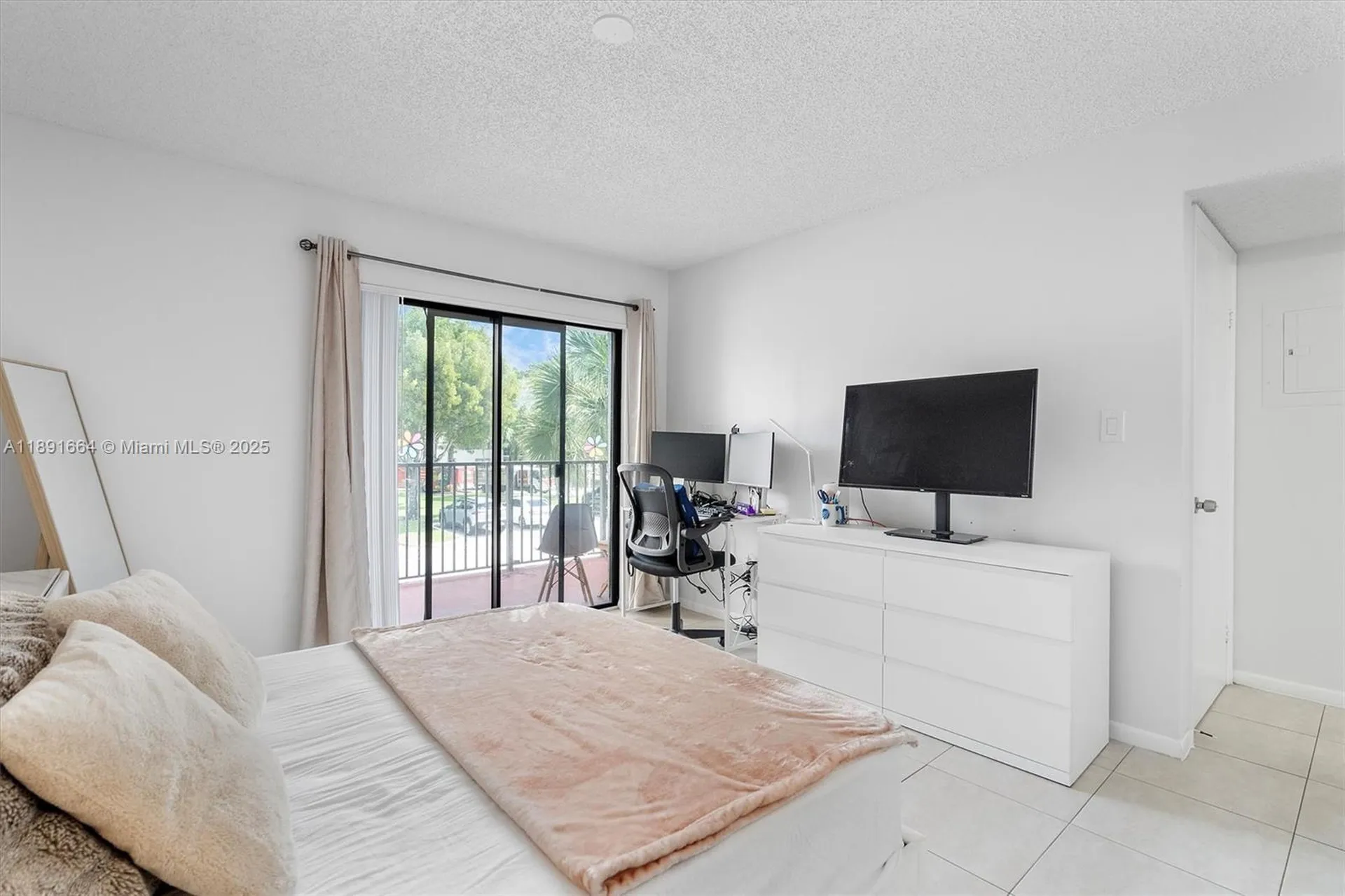 510 S Park Road Hollywood FL 33021