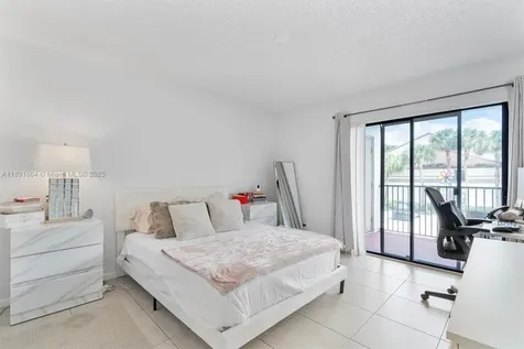 510 S Park Road Hollywood FL 33021