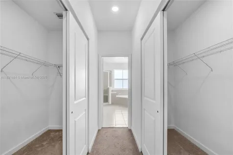 1412 SE 27th Terrace Homestead FL 33035