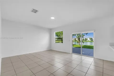 1412 SE 27th Terrace Homestead FL 33035