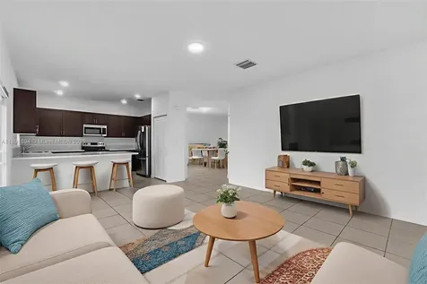 1412 SE 27th Terrace Homestead FL 33035