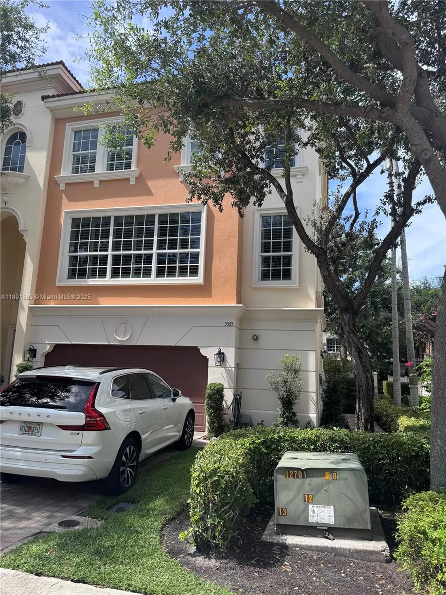 5565 NE Trieste Way Boca Raton FL 33487