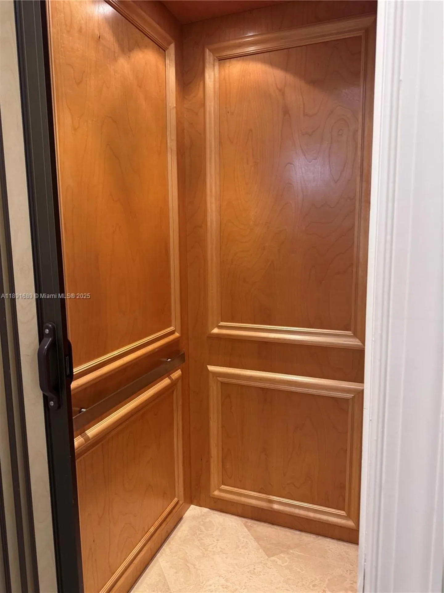 5565 NE Trieste Way Boca Raton FL 33487