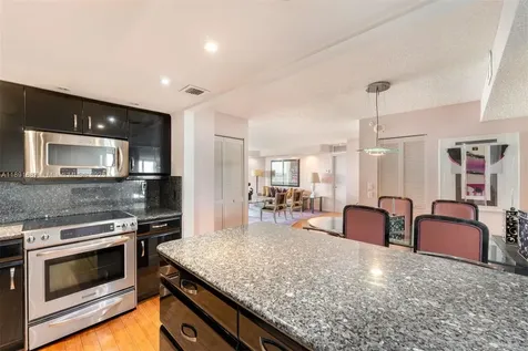 1000 Quayside Terrace Miami FL 33138