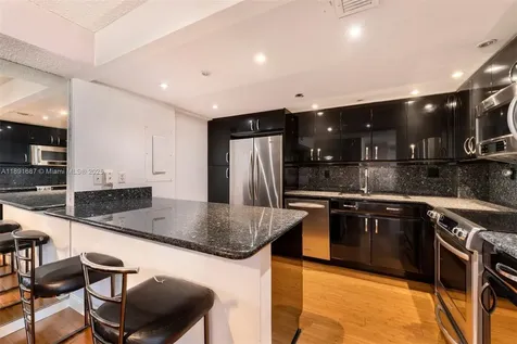 1000 Quayside Terrace Miami FL 33138