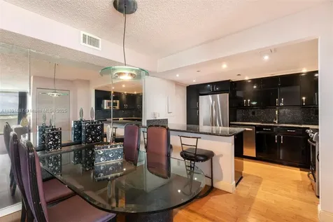 1000 Quayside Terrace Miami FL 33138