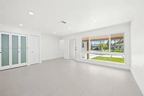 3333 Roosevelt Street Hollywood FL 33021
