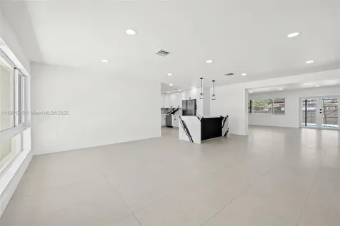 3333 Roosevelt Street Hollywood FL 33021