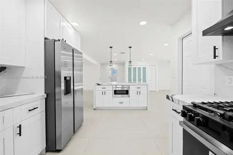 3333 Roosevelt Street Hollywood FL 33021