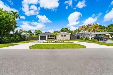 3333 Roosevelt Street Hollywood FL 33021
