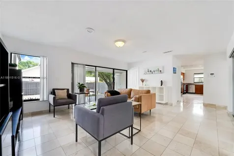 8345 SW 168th Terrace Palmetto Bay FL 33157