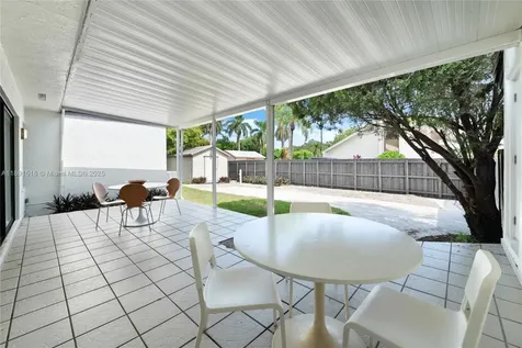 8345 SW 168th Terrace Palmetto Bay FL 33157