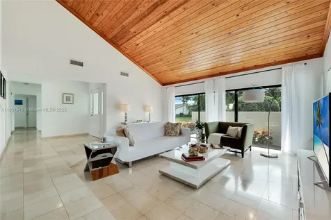 8345 SW 168th Terrace Palmetto Bay FL 33157