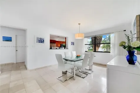 8345 SW 168th Terrace Palmetto Bay FL 33157
