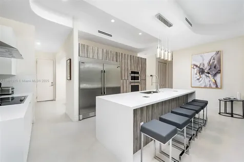6529 SW 30th Street Miami FL 33155