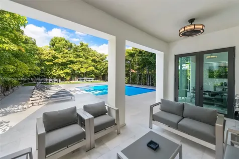 6529 SW 30th Street Miami FL 33155