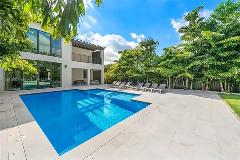 6529 SW 30th Street Miami FL 33155
